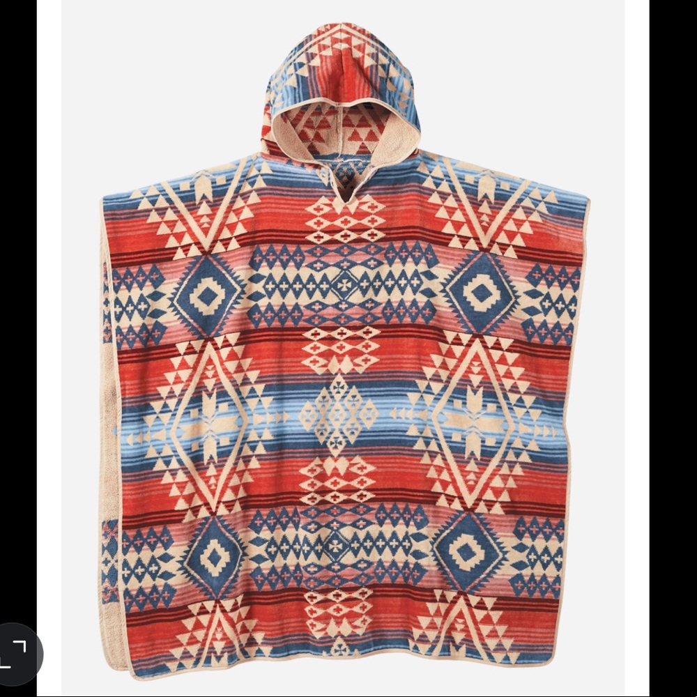 CANYONLANDS ADULT HOODED TOWEL